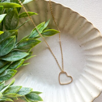 Outline Heart Necklace