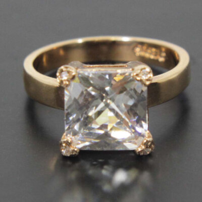 Sterling Silver Diamond Zirconia Ring Size 8