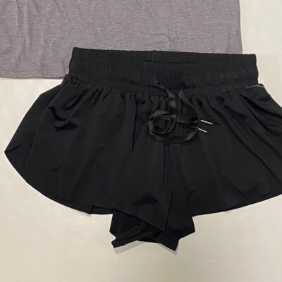 Black Farrah Shorts