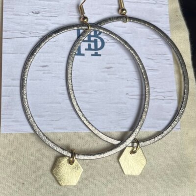 Downloaded from Shopify for use with Vendor ID (766) and Product ID (8134719734053). Downloaded from Shopify for use with Vendor ID (766) and Product ID (8134719734053).