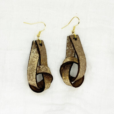 embrace-gold-earrings embrace-gold-earrings