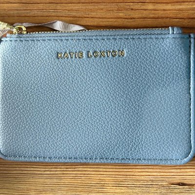 Hana Coin and Cardholder
