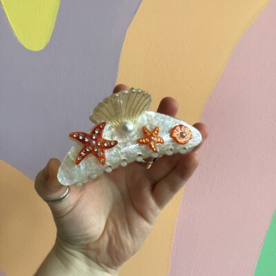 Glitter and Pearls Shell Hair Claws