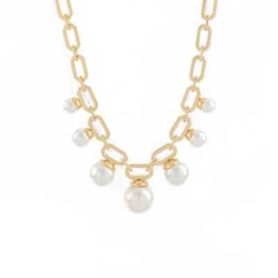 Pearl-fection Linked Together Necklace
