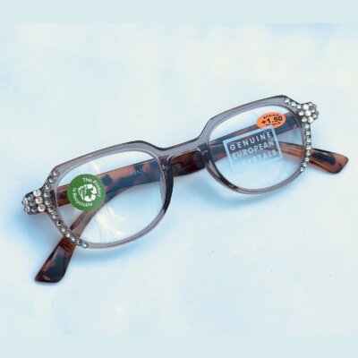 Downloaded from Shopify for use with Vendor ID (75) and Product ID (7565091700802). Downloaded from Shopify for use with Vendor ID (75) and Product ID (7565091700802).
