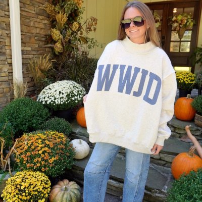 WWJD & AMEN Reversible Mock Neck sweatshirt - Cream / Blue