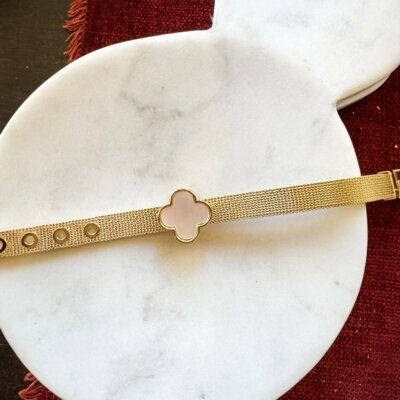 Charm Bar: Camryn Quatrefoil Slide Charm