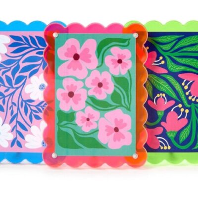 Color Pop 4x6 Scalloped Edge Acrylic Photo Frame