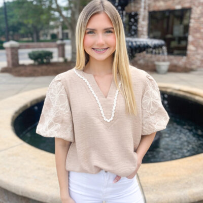 Embroidered Puff Sleeve Top