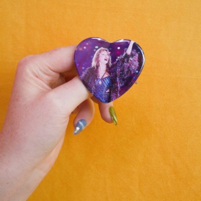 Taylor on Stage Pin