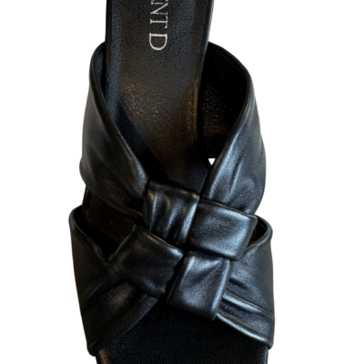 Downloaded from Shopify for use with Vendor ID (369) and Product ID (9916692857079). Downloaded from Shopify for use with Vendor ID (369) and Product ID (9916692857079).