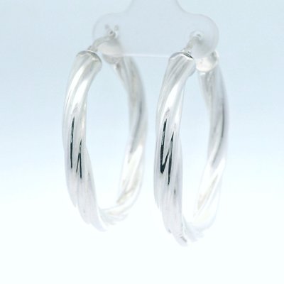 Krissi Hoops