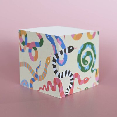 Sticky Note Cube | Colorful Snakes