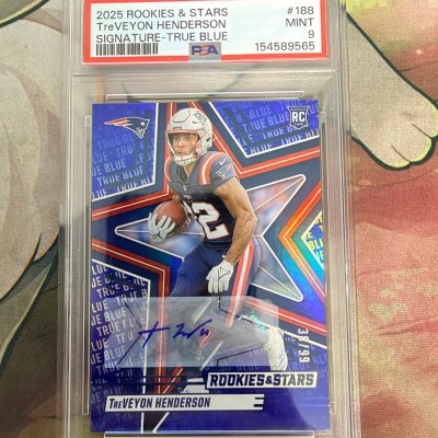 CONSIGN 2025 Rookies & Stars TreVeyon Henderson Signature True Blue PSA #9