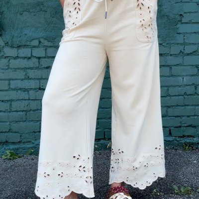 Eyelet Be The One Pant