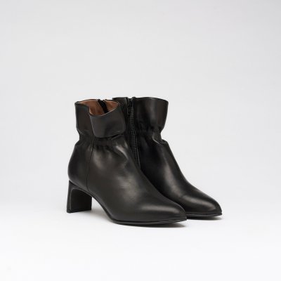 Penny Boot - Black