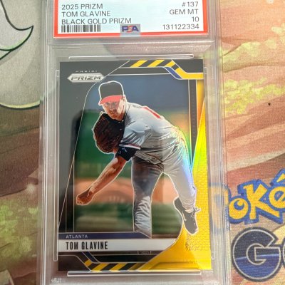 CONSIGN 2025 Panini Prizm Tom Glavine Black Gold Prizm PSA #10
