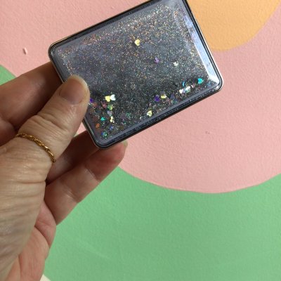 Falling Hearts Rectangle Compact