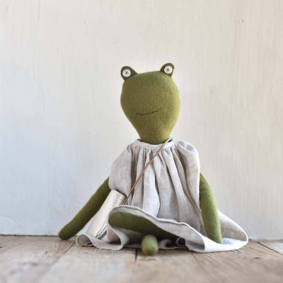 Fern the Frog — Heirloom Wool Doll in Canyon Linen Dress